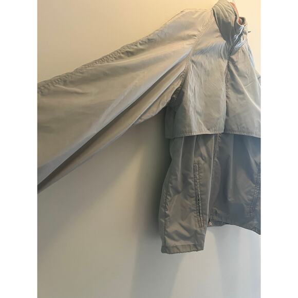 Vintage Woolrich Full Zip Windbreaker w Hidden Hood Gray Size Medium JJ - Picture 2 of 9